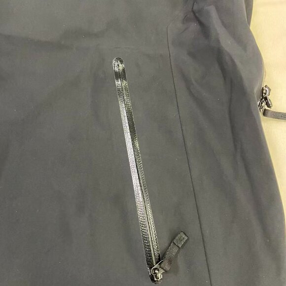 Arc'teryx beta lt black Jacket XL used - Picture 8 of 10